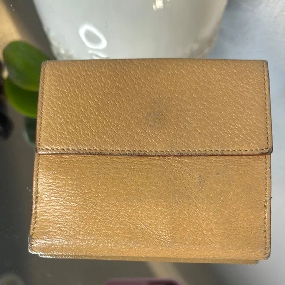 Bally Gold Leather Wallet. With wear - Picture 2 of 5
